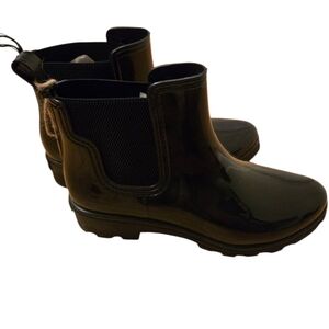 NWT Seven 7 Rain Boots 10 Black Booties Halifax Chelsea Short Rubber Tab Stretch
